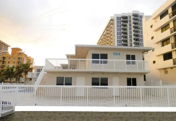 Le Cabanon Motel - Dış Mekan