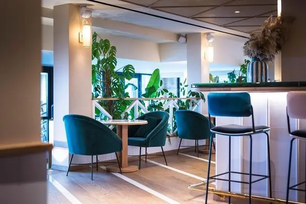 Hotel Le Café de Paris - İç Mekan
