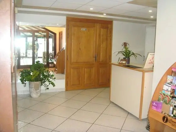 Hotel Le Calice du Gevaudan - Lobi