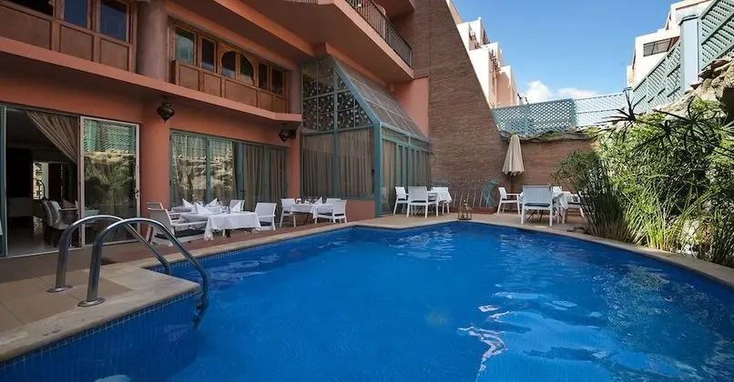 Hotel Le Caspien - Havuz