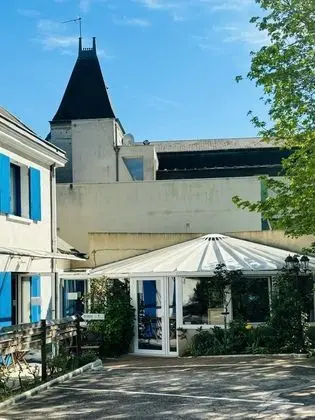 Hotel Le Castel Fleuri - Dış Mekan