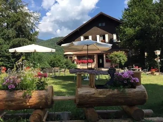 Le Chalet - Hotel Restaurant