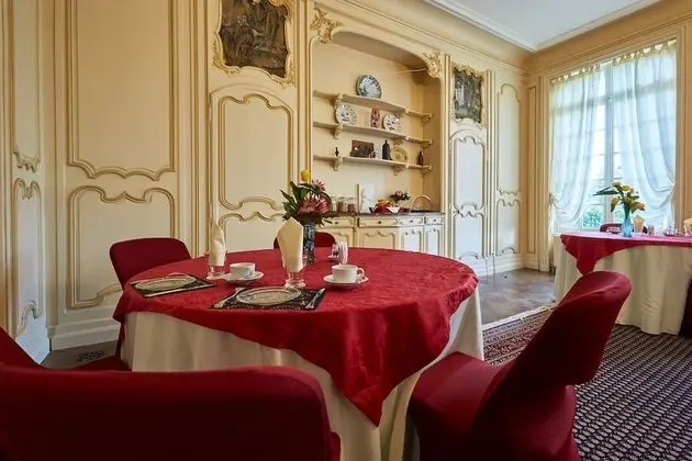 Le Château des Monts - Yerinde Yemek