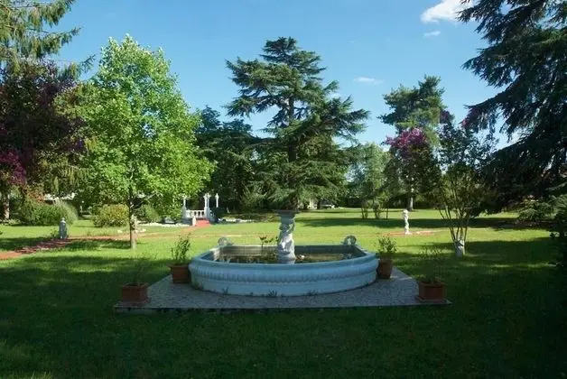 Le Clos des Cèdres - Havuz