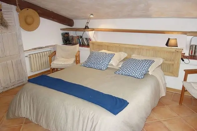 Le Clos des Collines. Chambre d'hôtes - Oda