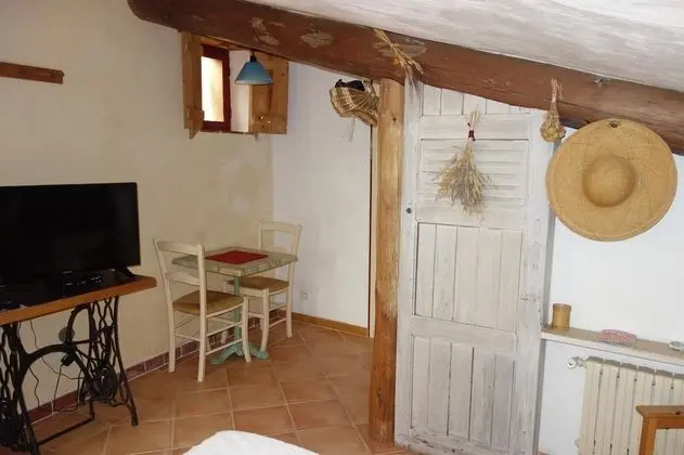 Le Clos des Collines. Chambre d'hôtes - Oda Düzeni