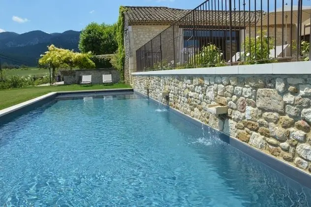 Le Clos D'Olea. Chambres d'hotes - Havuz