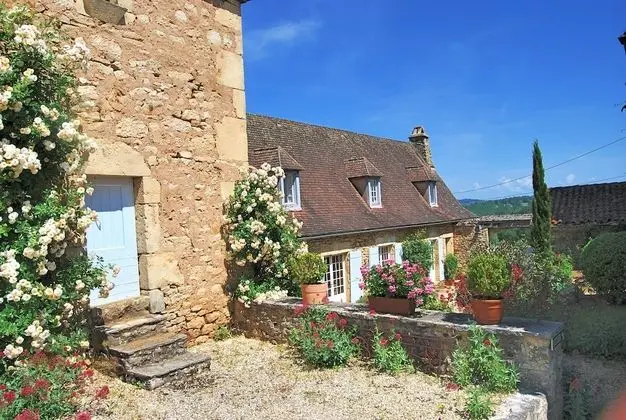 Le Clos Lascazes - Lobi