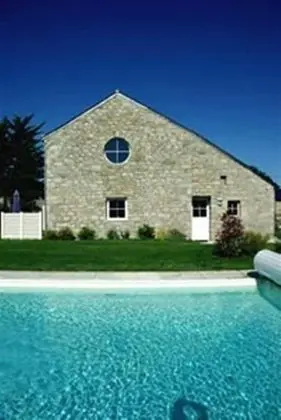 Le Clos Saint Aubin - Chambres d'hôtes - Havuz