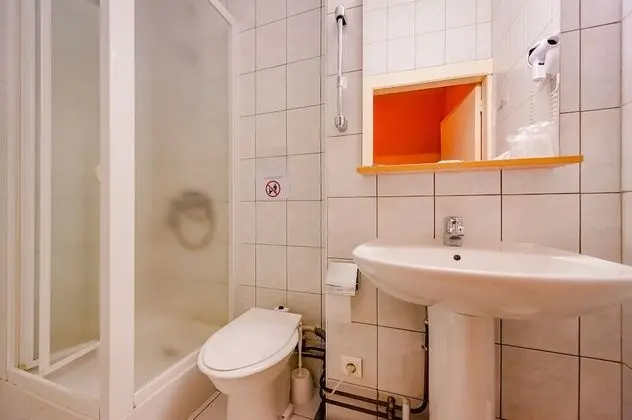 Hotel Le Commerce - Banyo Özellikleri
