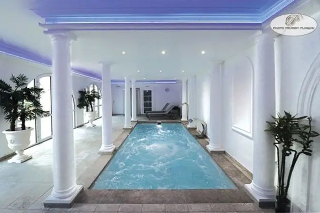 Le Continental Hotel - Havuz
