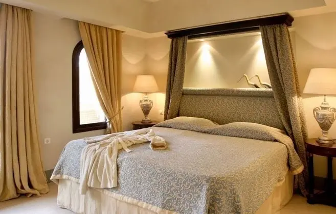 Le Convivial Luxury Suites & Spa - Oda