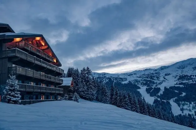 Hotel Le Coucou Méribel - Dış Mekan