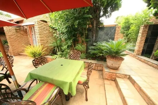 Le Cozmo Guest House - Dış Mekan