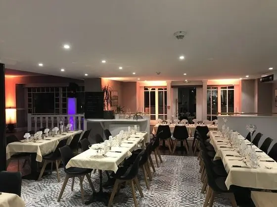 Le Creusot Hôtel - Yerinde Yemek
