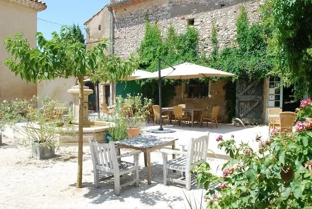 Le Domaine Saint Jean