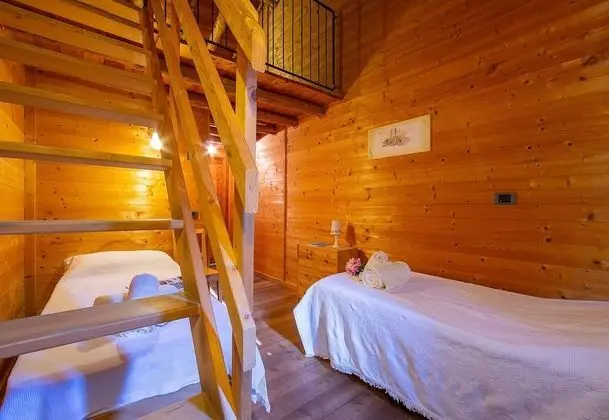 Le Fratte Sport and Relax in Hilly Area - Oda