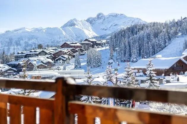 Le Grand Hotel Courchevel 1850 - Dış Mekan