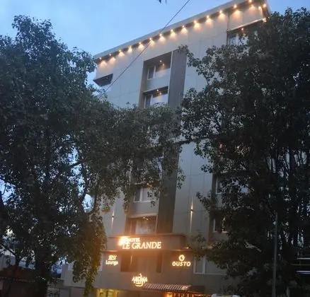 Hotel Le Grande - Dış Mekan