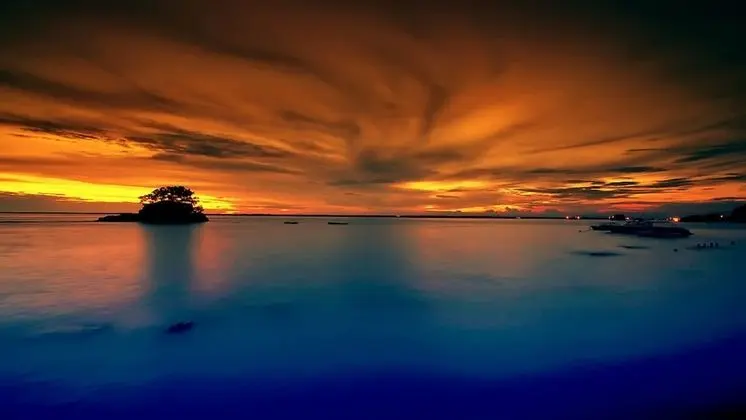 Le Grandeur Balikpapan - Plaj