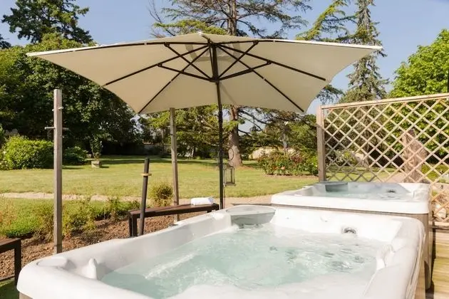 Le Haut des Lys, The Originals Relais (Relais du Silence) - Havuz