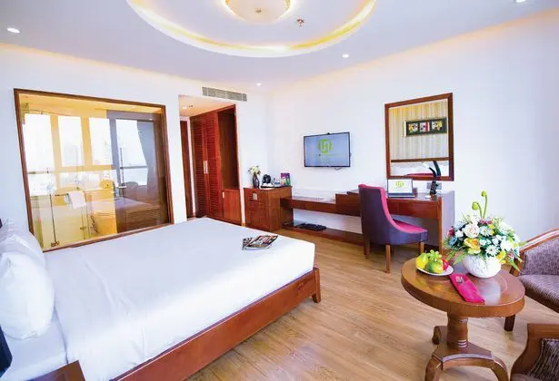 Le Hoang Beach Hotel Danang - Oda