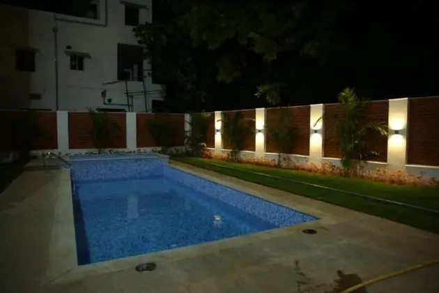 Le Holiday Inn - Havuz