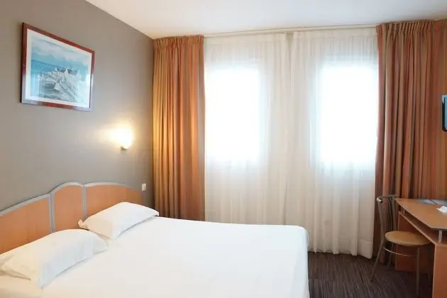 Hotel le Jersey - Oda