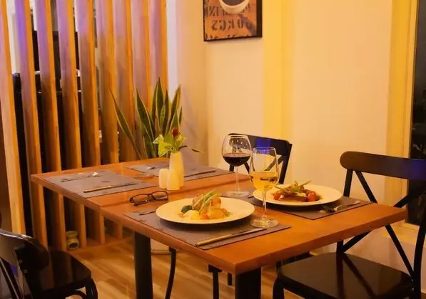 Le Kree Downtown Hotel - Yerinde Yemek