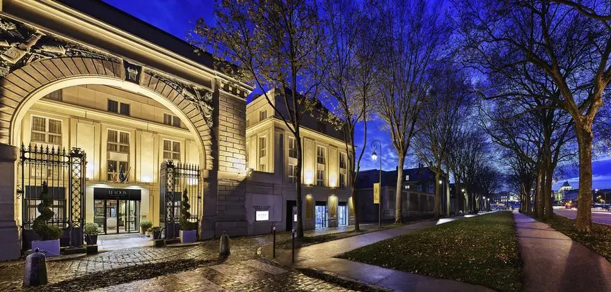 Le Louis Versailles Chateau - MGallery