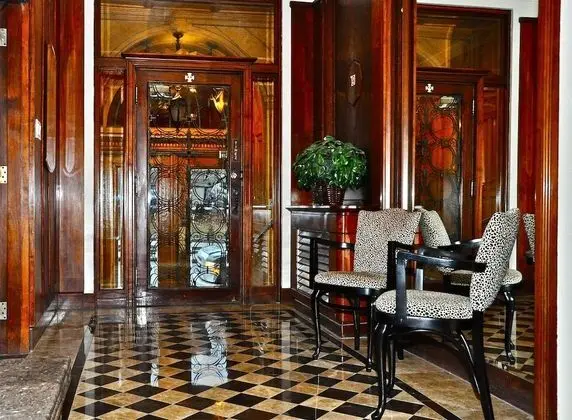 Le Manoir d'Auteuil - Öne Çıkan Resim