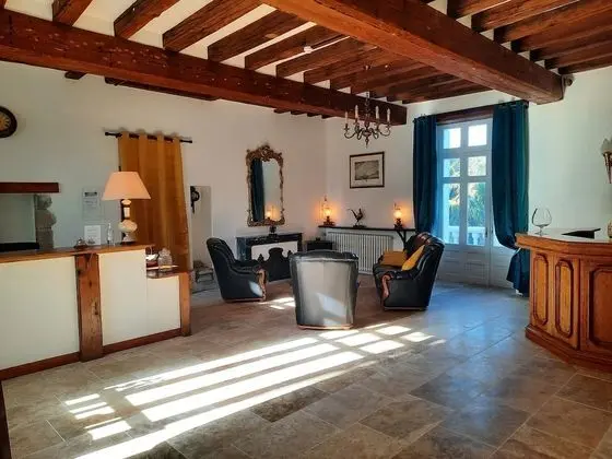 HOTEL LE MANOIR DE LA BARBACANE - Lobi