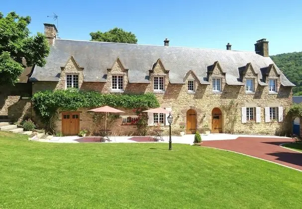 Le Manoir de Placy - Bed and Breakfast - 1