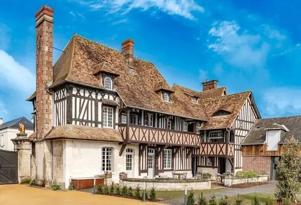 Le Manoir des Chevaux Dorés