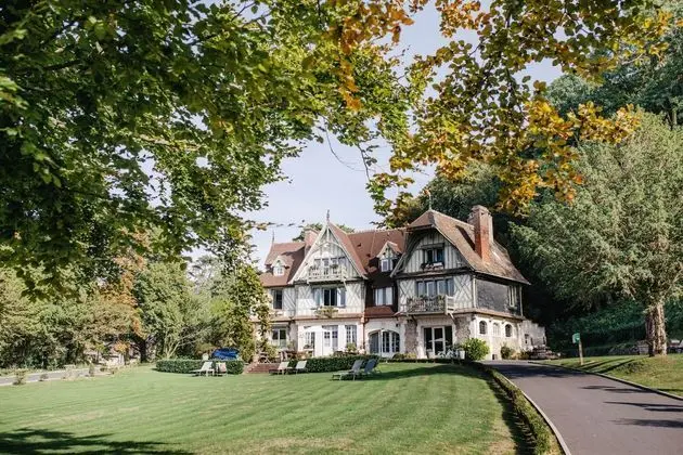 Le Manoir des Impressionnistes Hôtel, Restaurant & Spa - Dış Mekan