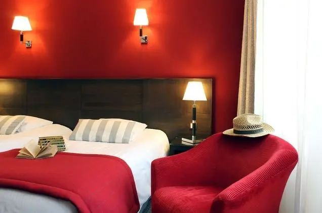 Le Manoir Hotel - Oda
