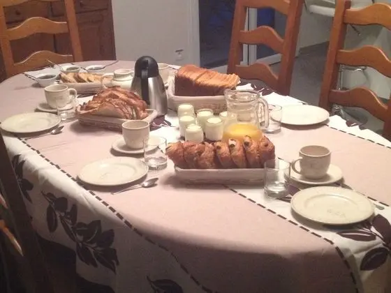 Le Mas de Servant Chambres d'Hotes - Yerinde Yemek
