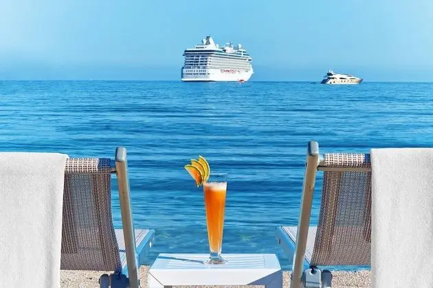 Le Meridien Beach Plaza - Plaj