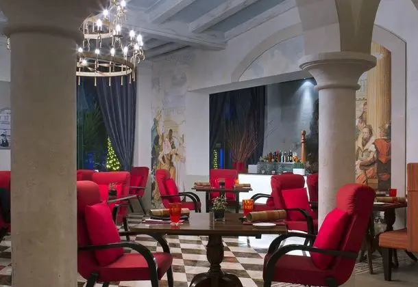 Le Meridien Kuala Lumpur - Yeme / İçme