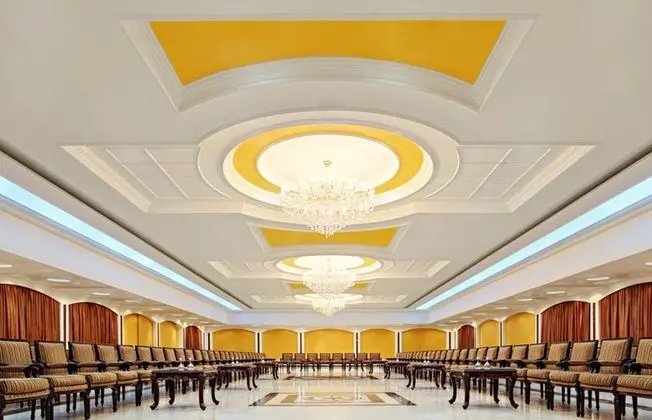 Le Meridien Hotel Medina - İş / Konferans