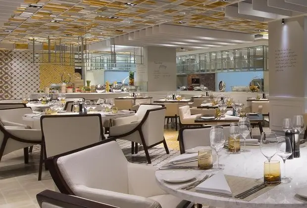 Le Meridien Saigon - Yeme / İçme