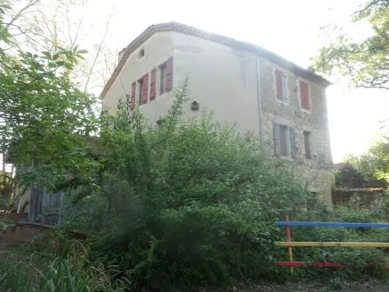 Le Moulin des Marionnettes - Dış Mekan