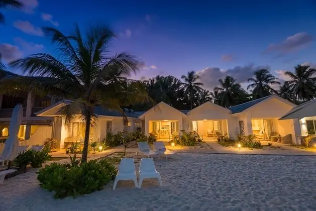 Le Nautique Luxury Beachfront Apartments - 1