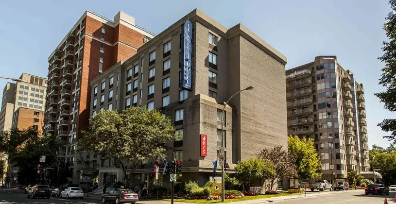 Le Nouvel Hotel & Spa