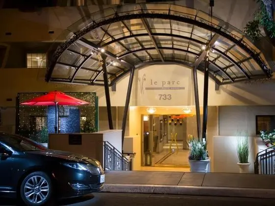 Le Parc Suite Hotel