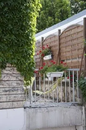 Le Pavillon Bleu - Dış Mekan