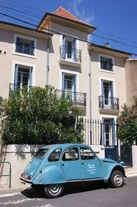 Le Petit Molière - Dış Mekan