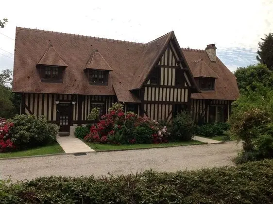 Le pré aux biches - 1