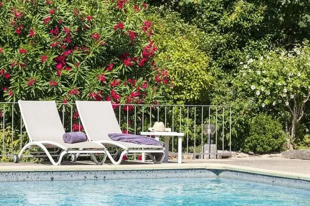 Le Pré du Moulin - Maison Alonso - Hôtel Restaurant - Havuz