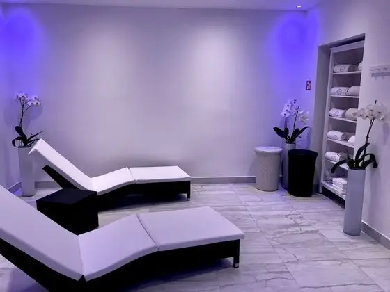 Le Premier Boutique Hotel - Spa